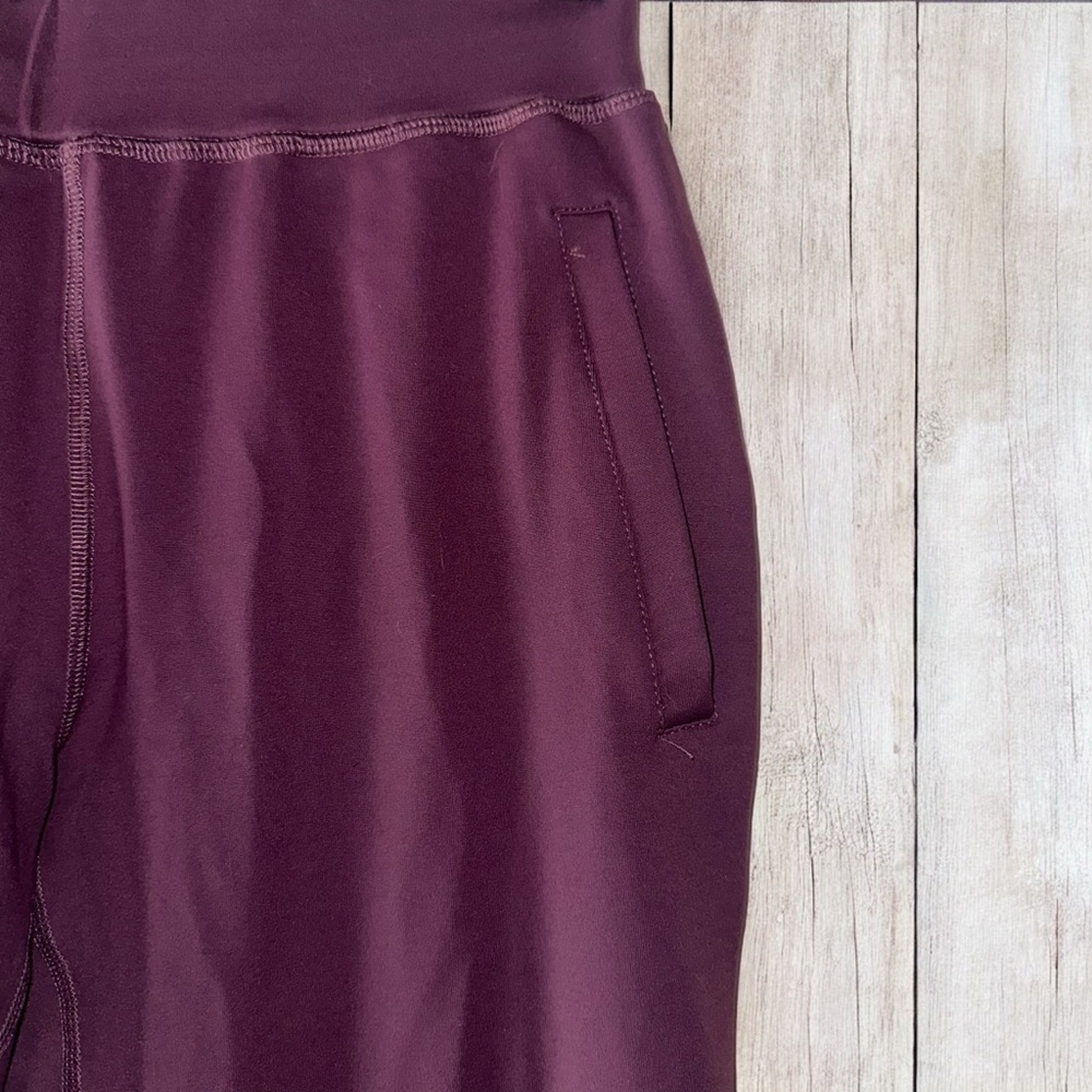 Purple Alphalete leggings with pockets - Small (B1) - Picture 3 of 6